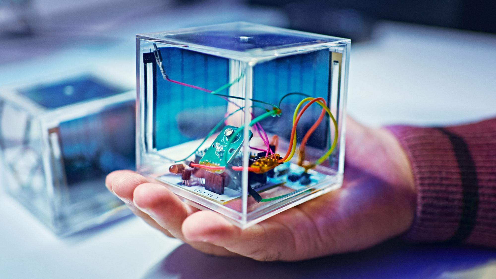 Photovoltaic energy harvesting based ZE-IoT Node