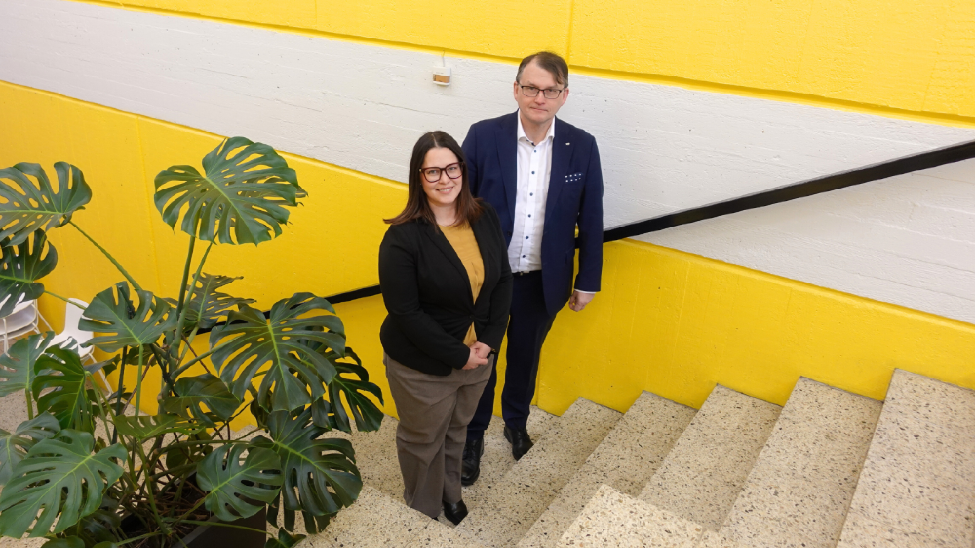 Kauppakorkeakoulun dekaani Janne Järvinen ja koulutusdekaani Marika Iivari.