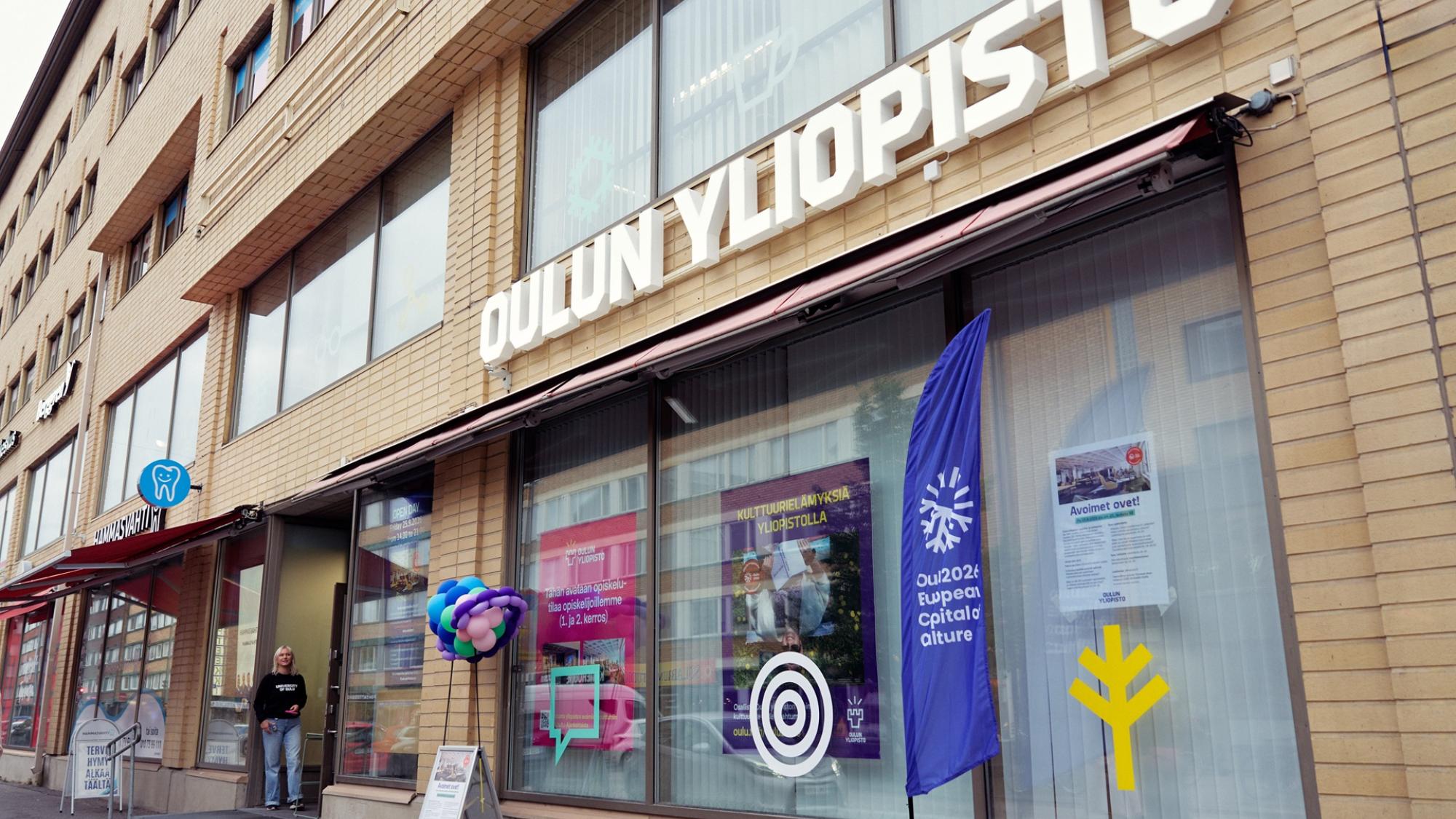 Oppimis- ja kohtaamistila Ydin kuvattuna Isokadulta.